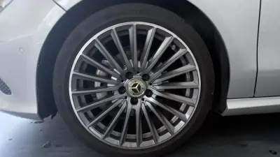 Mercedes-Benz CLA 180 2016 - 16990 EUR, 142457 km - AUTO.MOTO.pt - 142457km - foto 11 de 26
