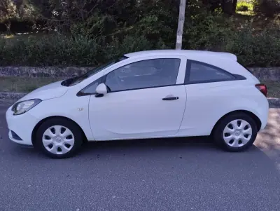 Opel CORSA VAN 1.3 CDTI 2017 - 8250 EUR, 190000 km - AUTO.MOTO.pt - 190000km - foto 4 de 16