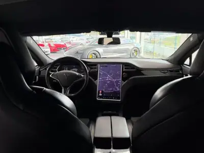 Tesla Model S 2017 - 19990 EUR, 237000 km - AUTO.MOTO.pt - 237000km - foto 21 de 37