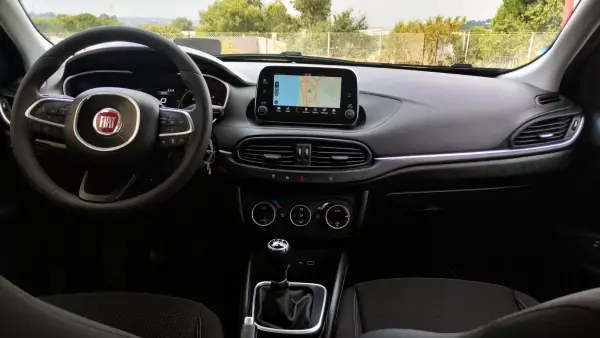 Fiat Tipo 2020 - 10500 EUR, 137000 km - 137000km - foto 28 de 36