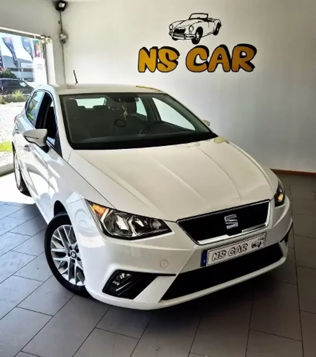 SEAT Ibiza 2020 - 13750 EUR, 58593 km - AUTO.MOTO.pt - 58593km - foto 1 de 10