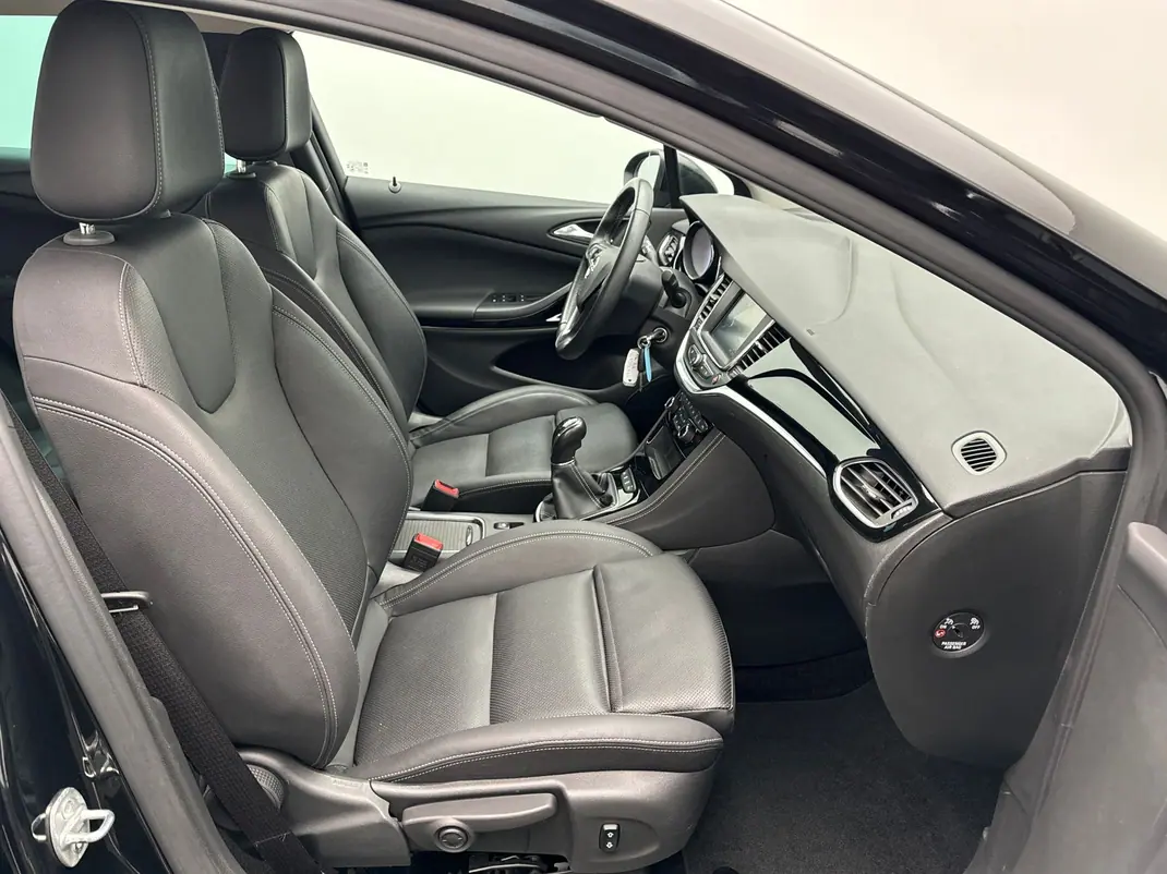 Opel Astra Sports Tourer 2021 - 14450 EUR, 89000 km - 89000km - foto 7 de 14
