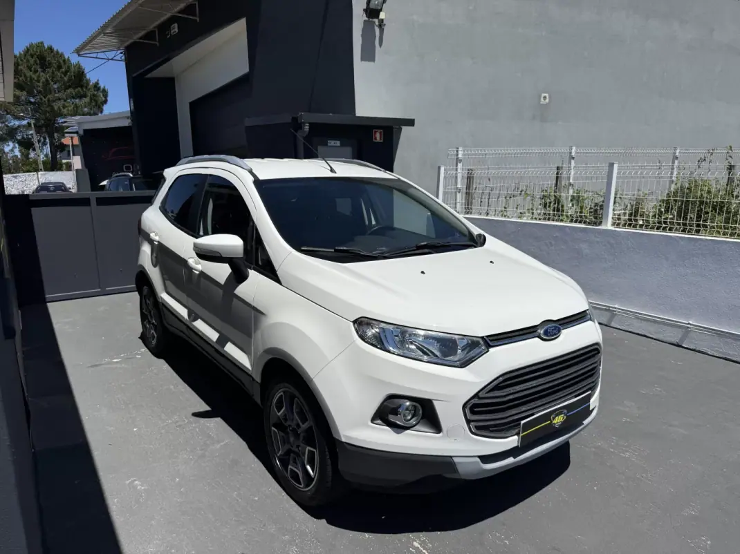Ford EcoSport 2016 - 8990 EUR, 161000 km - AUTO.MOTO.pt - 161000km - foto 3 de 20