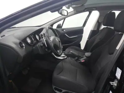 Peugeot 308 2012 - 7250 EUR, 172520 km - AUTO.MOTO.pt - 172520km - foto 37 de 50