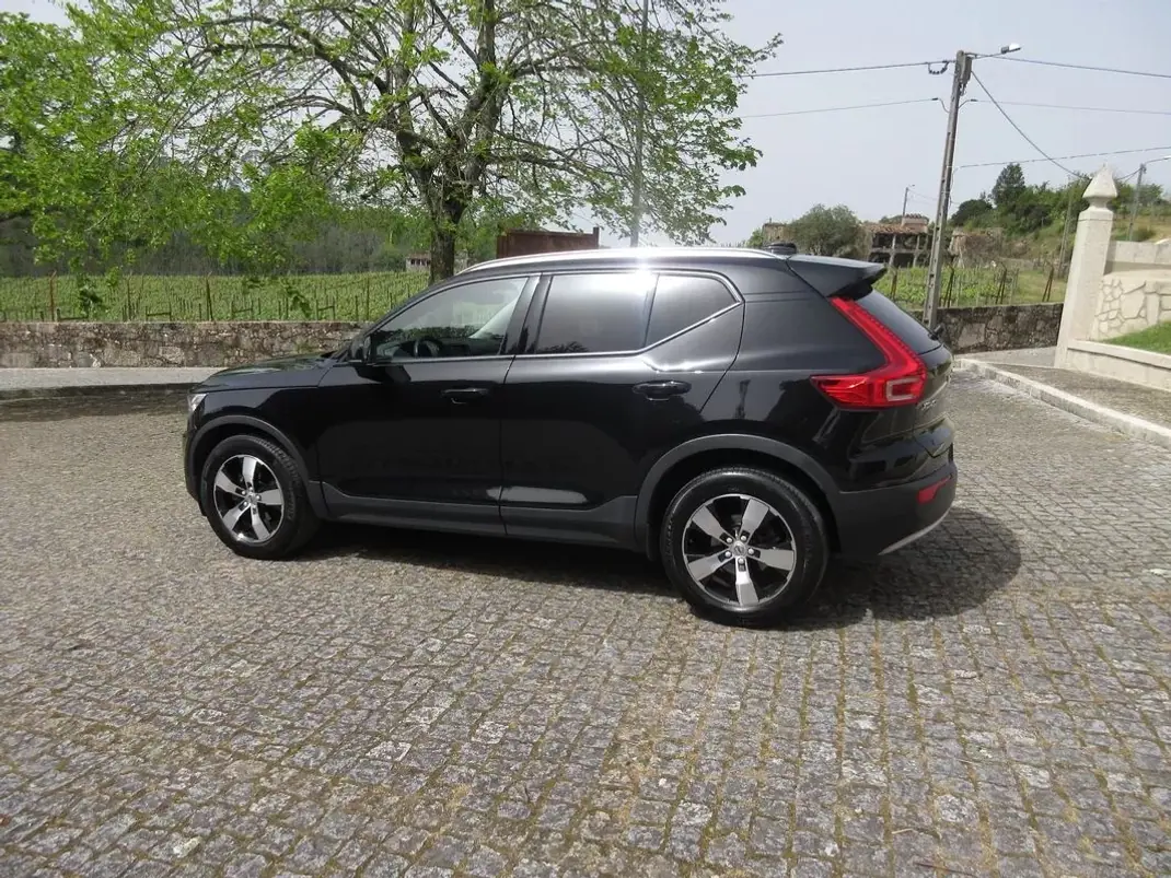 Volvo XC 40 2019 - 29490 EUR, 70000 km - AUTO.MOTO.pt - 70000km - foto 6 de 60