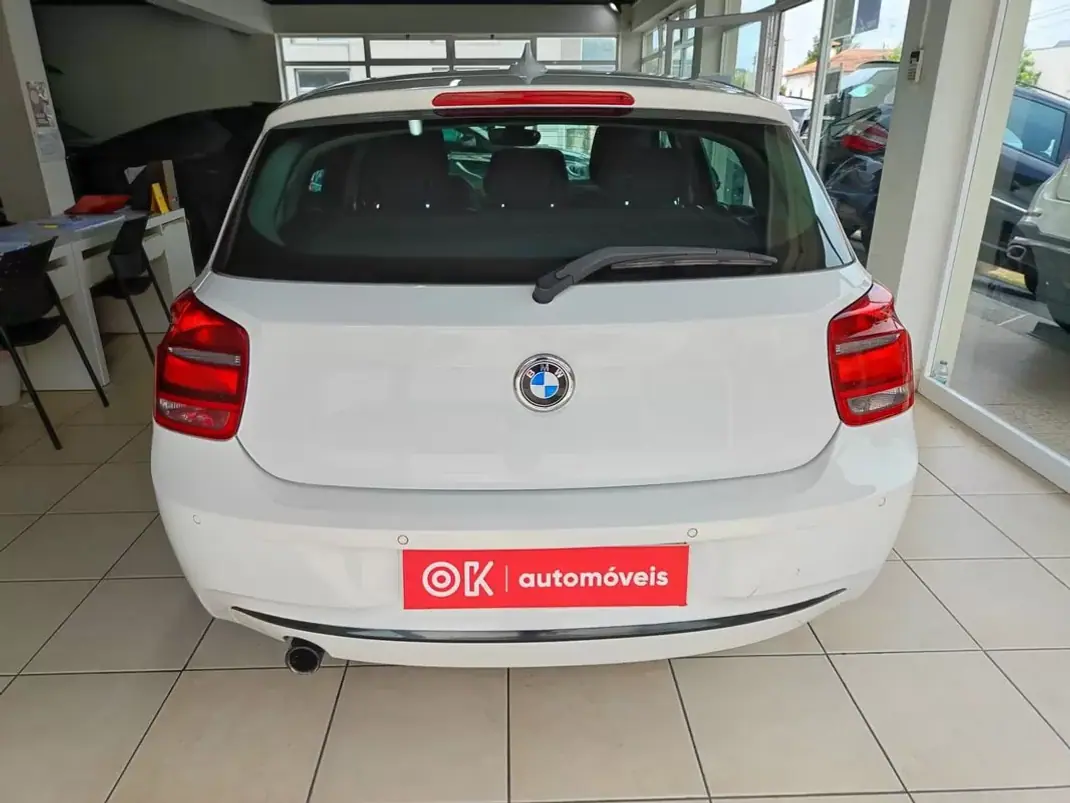 BMW 116 2013 - 10500 EUR, 215000 km - AUTO.MOTO.pt - 215000km - foto 9 de 33