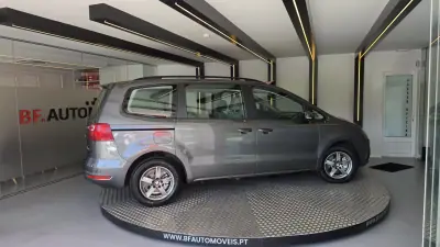 SEAT Alhambra 2011 - 11750 EUR, 235491 km - 235491km - foto 7 de 54