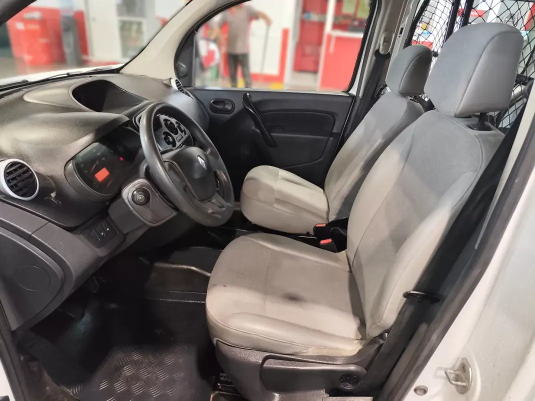 Renault Kangoo Express 1.5 BLUEHDI 2021 - 11990 EUR, 43201 km - AUTO.MOTO.pt - 43201km - foto 8 de 9