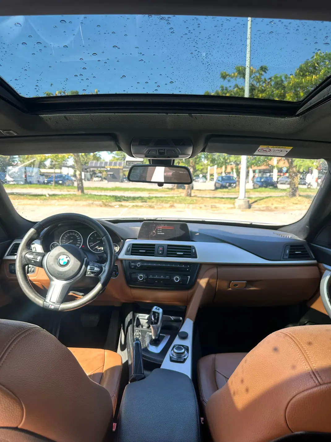 BMW 320 2016 - 19500 EUR, 94500 km - 94500km - foto 7 de 10