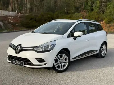 Renault Clio Sport Tourer 2019 - 8900 EUR, 169500 km - AUTO.MOTO.pt - 169500km - foto 11 de 14