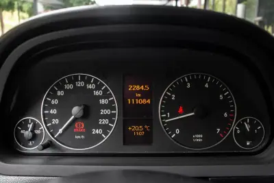 Mercedes-Benz A 160 2009 - 6890 EUR, 111084 km - AUTO.MOTO.pt - 111084km - foto 19 de 34