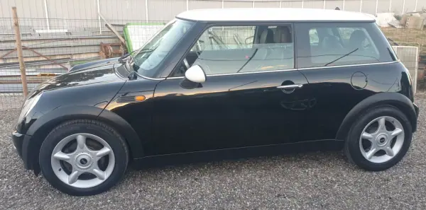 MINI Cooper 2003 - 6490 EUR, 188755 km - AUTO.MOTO.pt - 188755km - foto 7 de 20