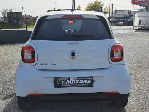 Smart ForFour 2018 - 9990 EUR, 49344 km - AUTO.MOTO.pt - 49344km - foto 8 de 43