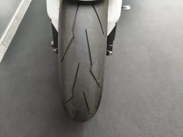 Honda CBR 1000RR 2009 - 7990 EUR, 46000 km - AUTO.MOTO.pt - 46000km - foto 30 de 32