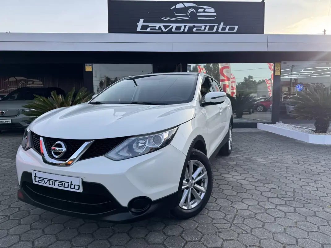 Nissan Qashqai 2015 - 11500 EUR, 258000 km - AUTO.MOTO.pt - 258000km - foto 1 de 36