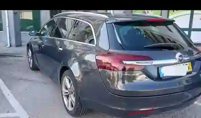 Opel Insignia Sports Tourer 2016 - 9500 EUR, 86000 km - AUTO.MOTO.pt - 86000km - foto 4 de 10