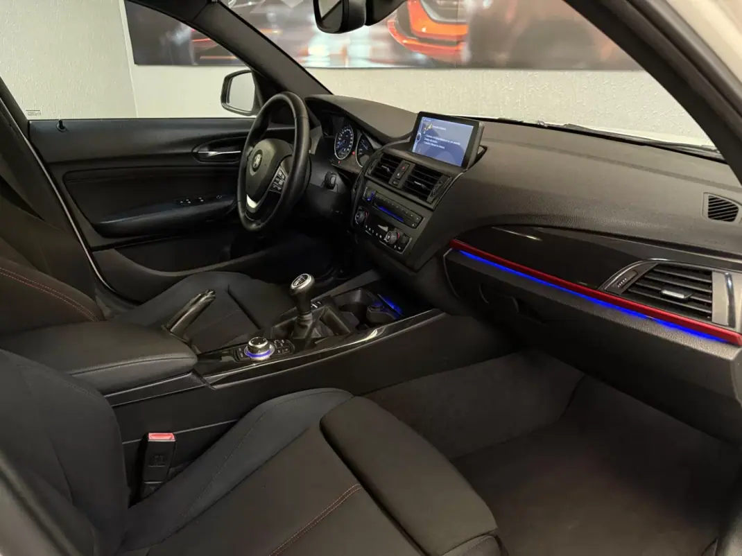 BMW 116 2014 - 10900 EUR, 230000 km - AUTO.MOTO.pt - 230000km - foto 13 de 22