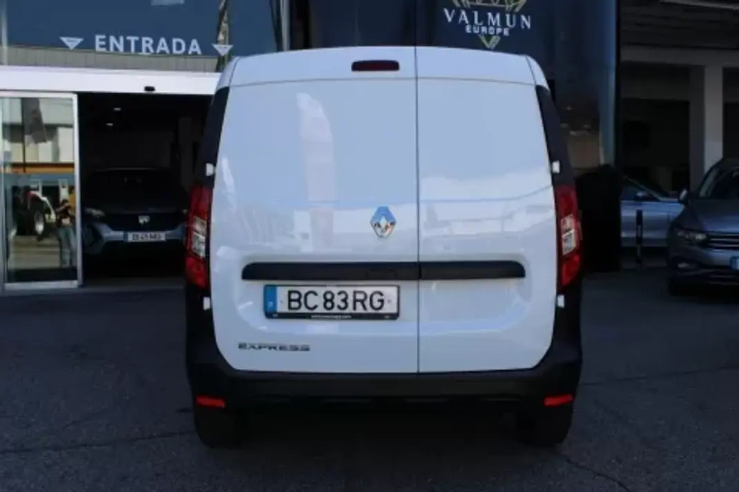 Renault Express 2023 - 16900 EUR, 61156 km - 61156km - foto 13 de 15