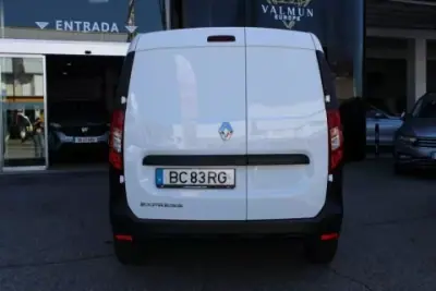 Renault Express 2023 - 16900 EUR, 61156 km - 61156km - foto 13 de 15