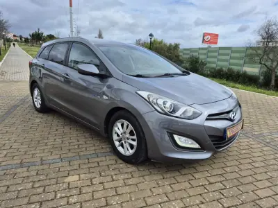 Hyundai i30 SW 2013 - 6890 EUR, 200850 km - AUTO.MOTO.pt - 200850km - foto 3 de 19