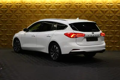 Ford Focus SW 2019 - 13900 EUR, 160000 km - AUTO.MOTO.pt - 160000km - foto 10 de 32