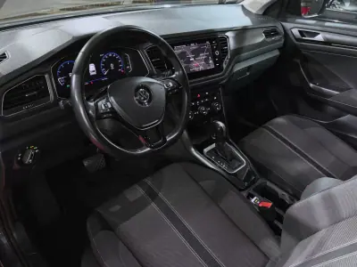 Volkswagen T-Roc 2019 - 21900 EUR, 134194 km - AUTO.MOTO.pt - 134194km - foto 6 de 27