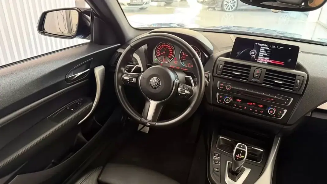 BMW M235i 2014 - 32990 EUR, 133725 km - 133725km - foto 18 de 30