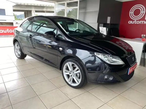 SEAT Ibiza 2011 - 7490 EUR, 134000 km - AUTO.MOTO.pt - 134000km - foto 30 de 34