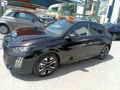 Peugeot 208 2025 - 18750 EUR, 11452 km - AUTO.MOTO.pt - 11452km - foto 4 de 20