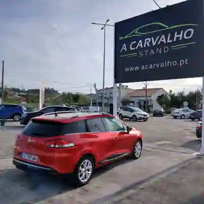 Renault Clio Sport Tourer 2019 - 12900 EUR, 109856 km - 109856km - foto 15 de 15
