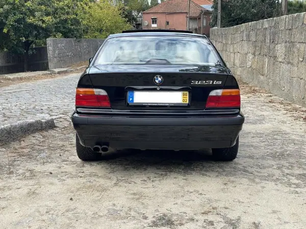 BMW 323 1998 - 19900 EUR, 160000 km - AUTO.MOTO.pt - 160000km - foto 57 de 68