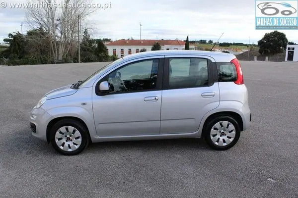 Fiat Panda 2017 - 7950 EUR, 92000 km - AUTO.MOTO.pt - 92000km - foto 9 de 28