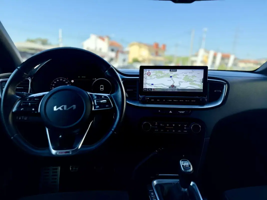 Kia ProCeed 2022 - 18950 EUR, 98000 km - 98000km - foto 15 de 26
