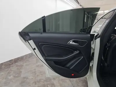 Mercedes-Benz CLA 180 2015 - 14000 EUR, 205367 km - 205367km - foto 23 de 51