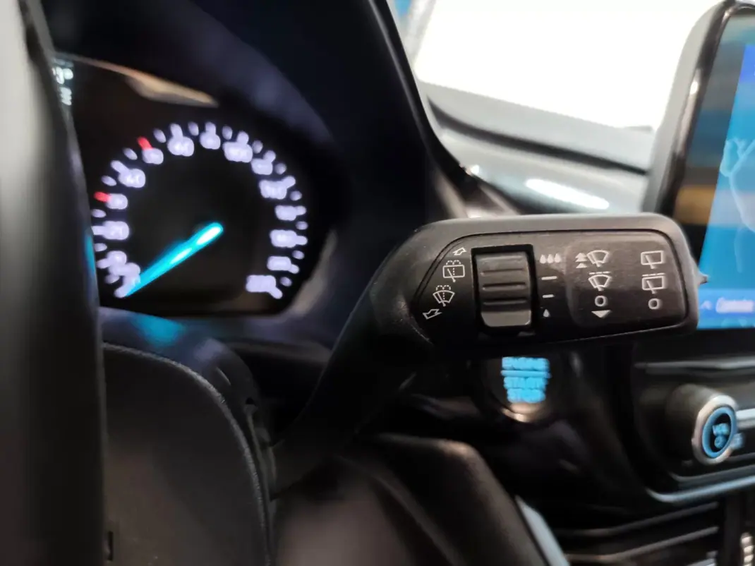 Ford Fiesta 2020 - 11300 EUR, 63000 km - 63000km - foto 21 de 26
