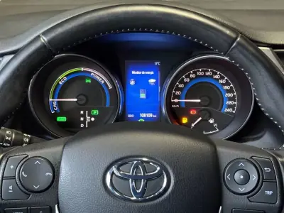 Toyota Auris Touring Sports 2017 - 15950 EUR, 100000 km - AUTO.MOTO.pt - 100000km - foto 12 de 22