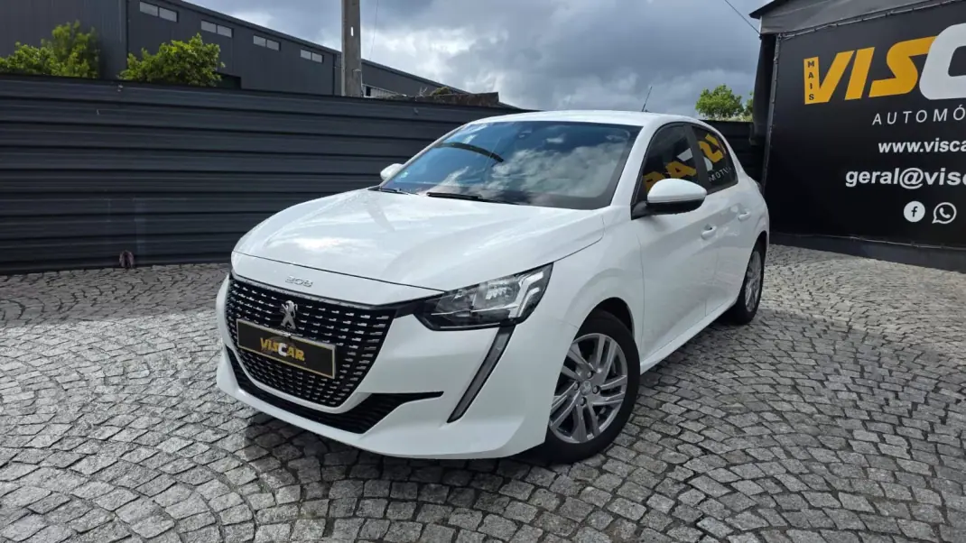 Peugeot 208 2020 - 13490 EUR, 49000 km - AUTO.MOTO.pt - 49000km - foto 1 de 23