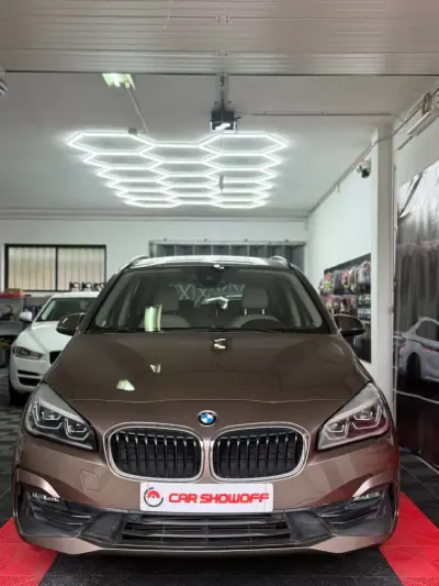 BMW 216 Gran Tourer 2019 - 18900 EUR, 253000 km - AUTO.MOTO.pt - 253000km - foto 2 de 13