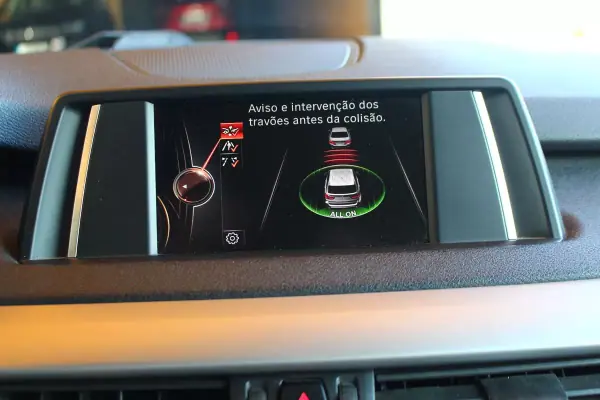 BMW X5 2018 - 24450 EUR, 191000 km - AUTO.MOTO.pt - 191000km - foto 21 de 26