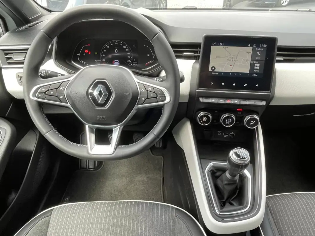 Renault Clio 2022 - 14900 EUR, 91000 km - 91000km - foto 10 de 14
