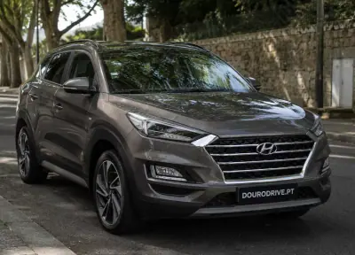 Hyundai Tucson 2020 - 23950 EUR, 79900 km - AUTO.MOTO.pt - 79900km - foto 1 de 3