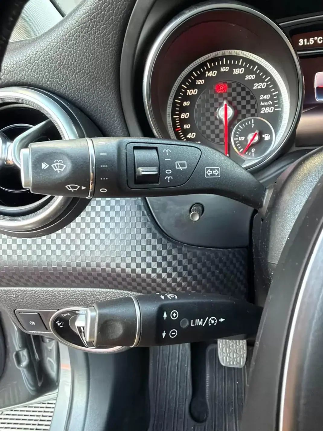 Mercedes-Benz A 180 2018 - 15900 EUR, 138911 km - 138911km - foto 13 de 20