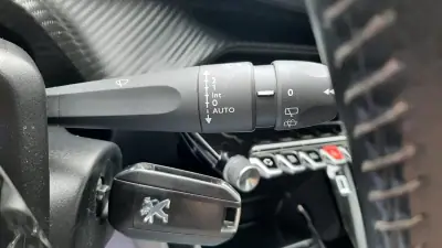 Peugeot 2008 2020 - 13480 EUR, 103553 km - AUTO.MOTO.pt - 103553km - foto 35 de 43