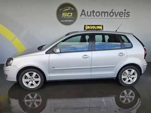 Volkswagen Polo 2008 - 3750 EUR, 220000 km - AUTO.MOTO.pt - 220000km - foto 2 de 10