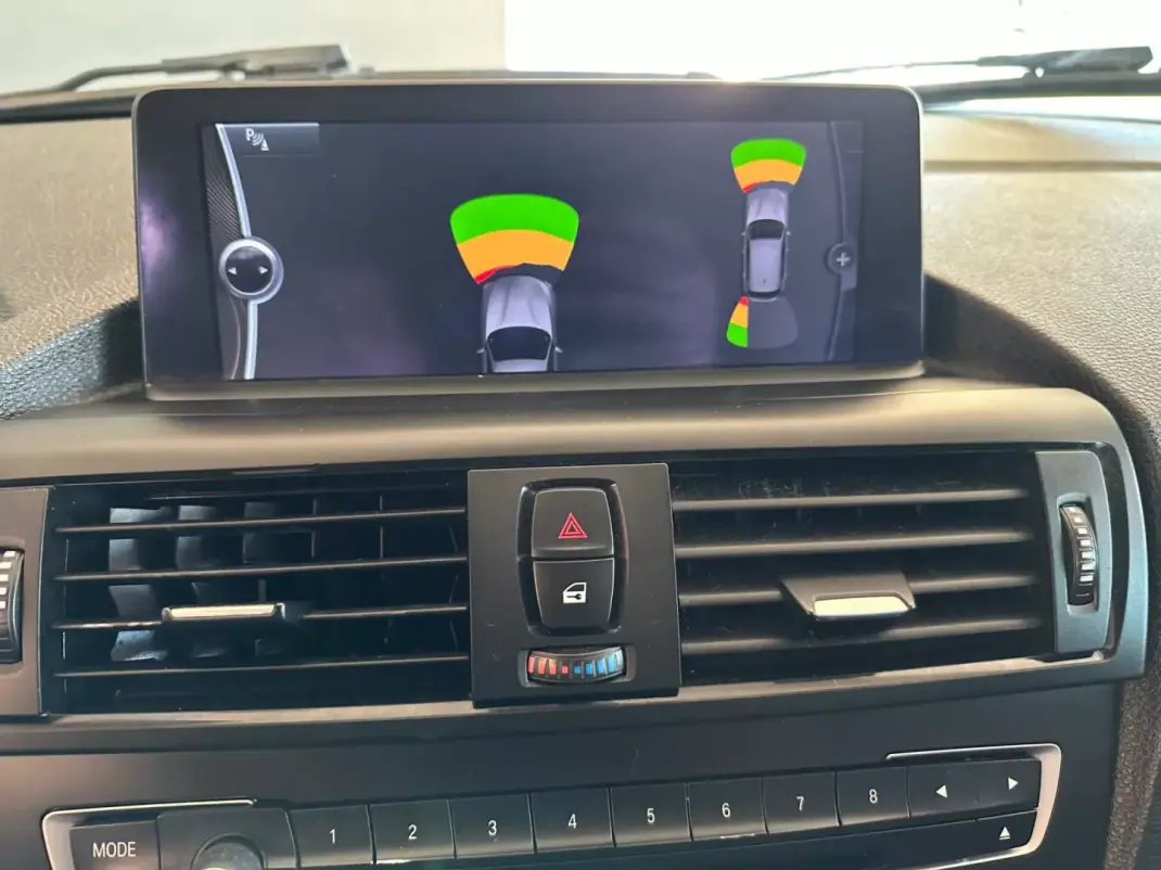 BMW 116 2012 - 13900 EUR, 223396 km - AUTO.MOTO.pt - 223396km - foto 12 de 25