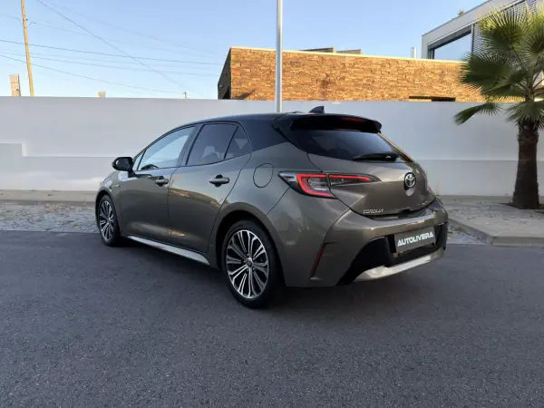 Toyota Corolla 1.8 Hybrid Square Collection 2020 Híbrido (Gasolina)