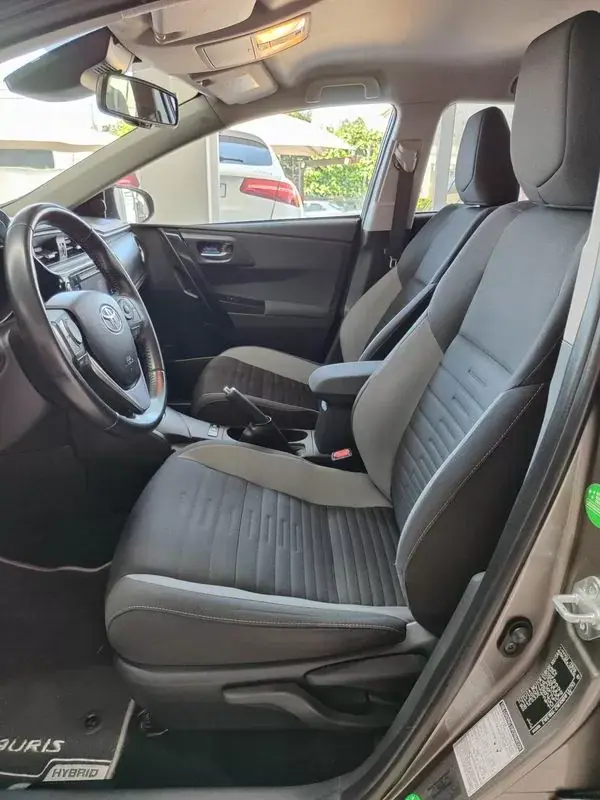 Toyota Auris Touring Sports 2018 - 16950 EUR, 109000 km - AUTO.MOTO.pt - 109000km - foto 13 de 37