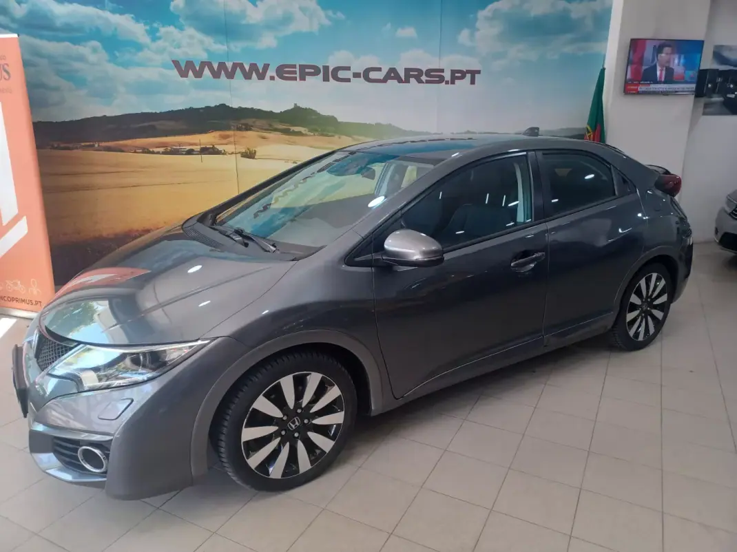 Honda Civic 2016 - 14890 EUR, 120487 km - AUTO.MOTO.pt - 120487km - foto 1 de 34