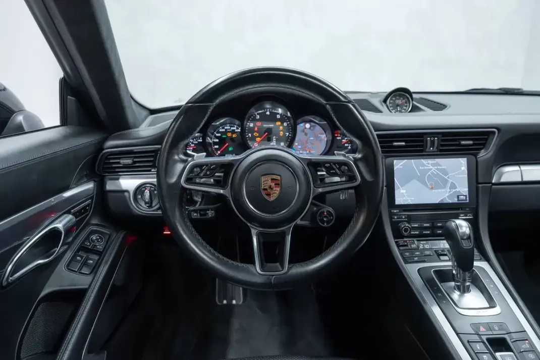 Porsche 991 2016 - 109950 EUR, 83000 km - AUTO.MOTO.pt - 83000km - foto 21 de 49