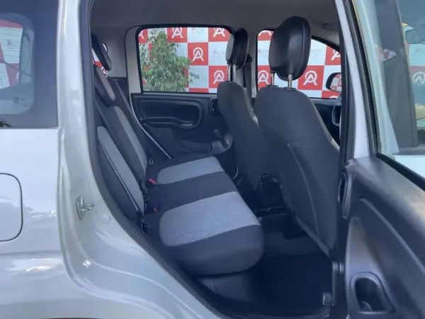 Fiat Panda 2021 - 11490 EUR, 65600 km - AUTO.MOTO.pt - 65600km - foto 14 de 15